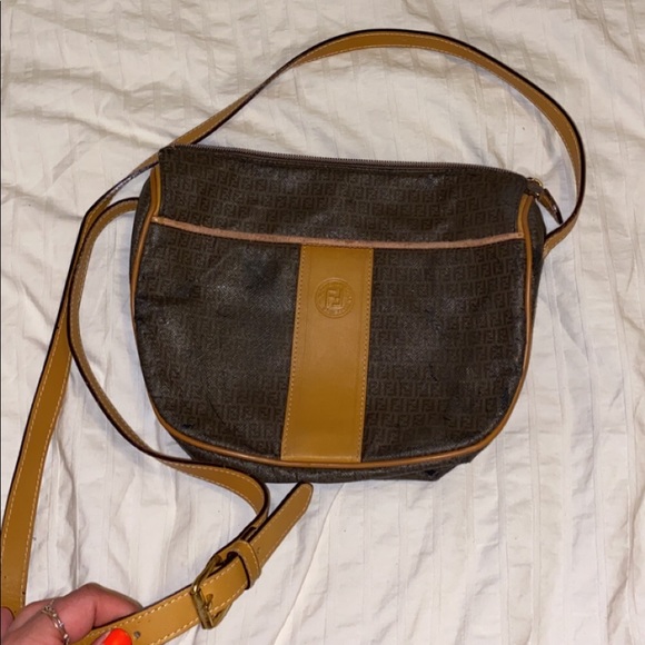 Fendi Handbags - Fendi Vintage crossbody bag